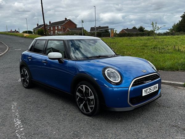 Mini Cooper Hatchback, Petrol, 2025, Blue