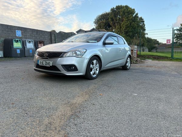 Kia Ceed MPV, Diesel, 2011, Silver