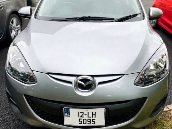 Mazda Demio Hatchback, Petrol, 2012, Silver