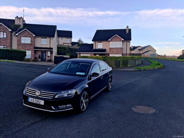 Volkswagen Passat Saloon, Diesel, 2011, Black
