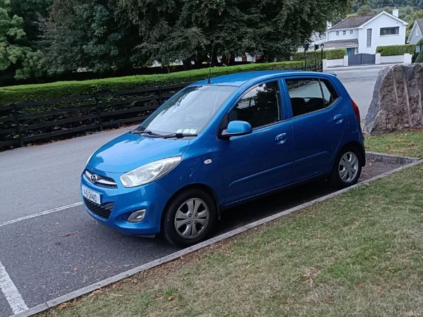 Hyundai i10 Hatchback, Petrol, 2011, Blue