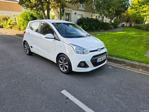 Hyundai i10 Hatchback, Petrol, 2015, White