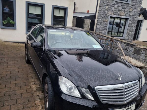 Mercedes-Benz E-Class MPV, Diesel, 2010, Black