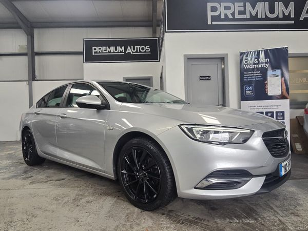 Opel Insignia Hatchback, Diesel, 2019, Grey