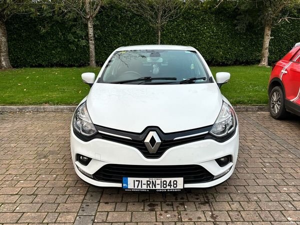 Renault Clio Hatchback, Diesel, 2017, White