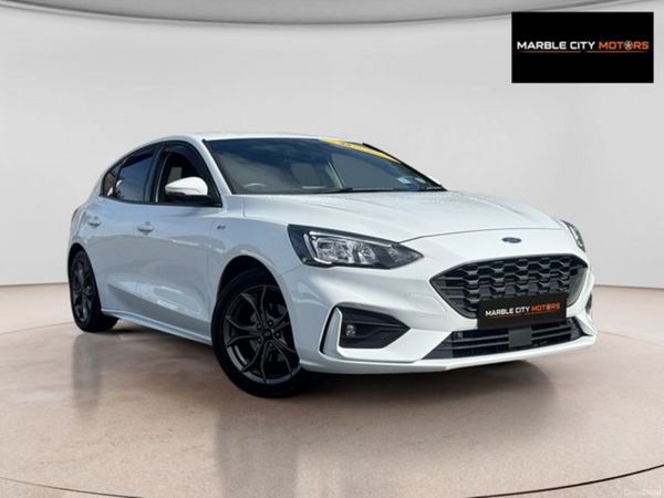 Ford Focus Hatchback, Diesel, 2021, White
