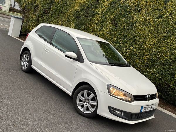 Volkswagen Polo Hatchback, Petrol, 2014, White