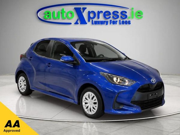 Toyota Yaris Hatchback, Petrol Hybrid, 2022, Blue