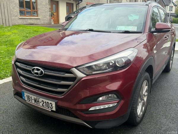 Hyundai Tucson SUV, Diesel, 2016, Red