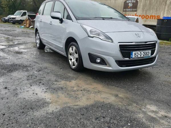 Peugeot 5008 MPV, Diesel, 2015, Silver