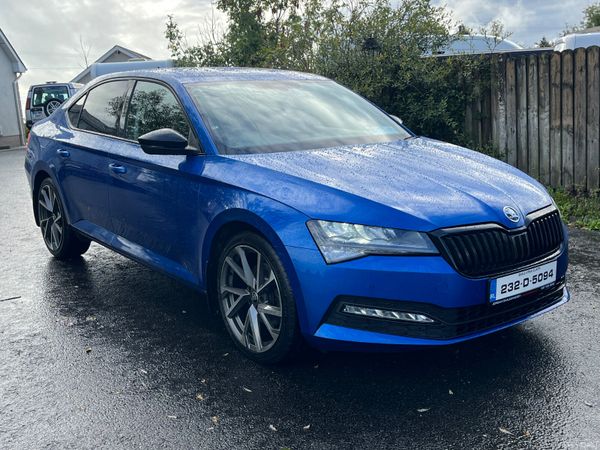 Skoda Superb Saloon, Diesel, 2023, Blue