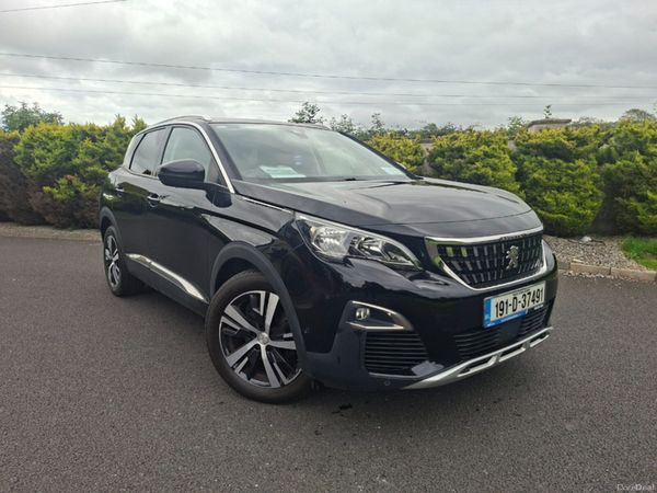 Peugeot 3008 MPV, Petrol, 2019, Black
