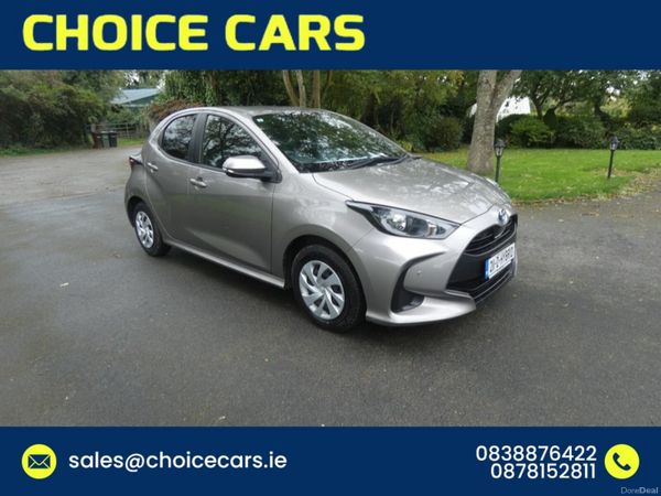 Toyota Yaris Hatchback, Petrol Hybrid, 2021, Bronze