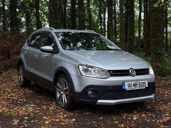 Volkswagen Polo Hatchback, Petrol, 2014, Silver