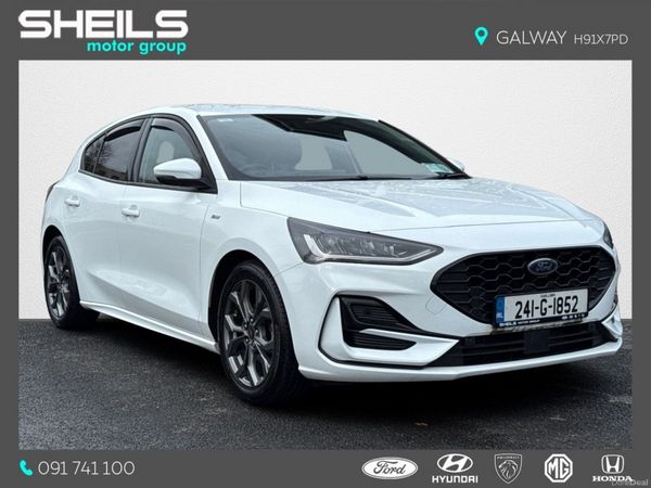 Ford Focus Hatchback, Petrol, 2024, White