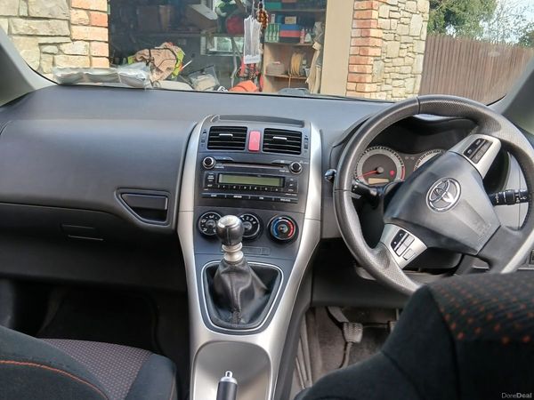 Toyota Auris Hatchback, Diesel, 2011, Black