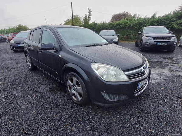 Opel Astra Hatchback, Petrol, 2007, Black