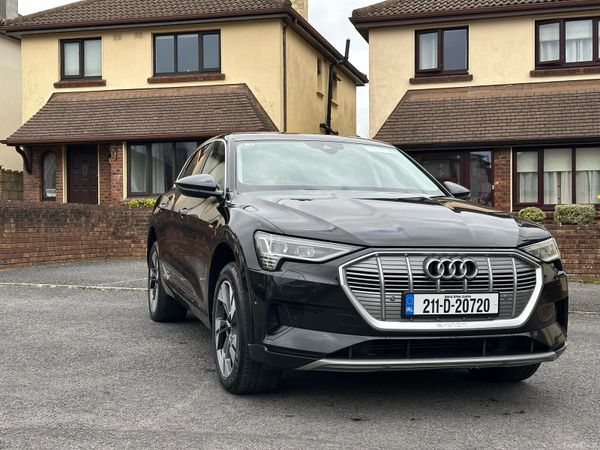 Audi e-tron Estate/Jeep, Electric, 2021, Black