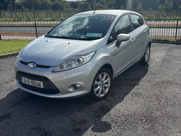 Ford Fiesta Hatchback, Diesel, 2010, Silver