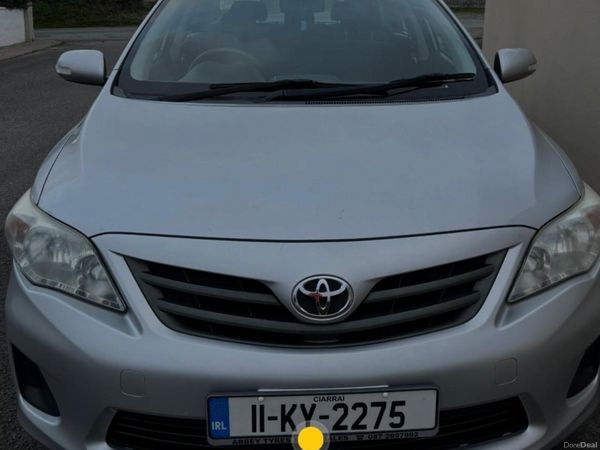 Toyota Corolla Saloon, Petrol, 2011, Silver