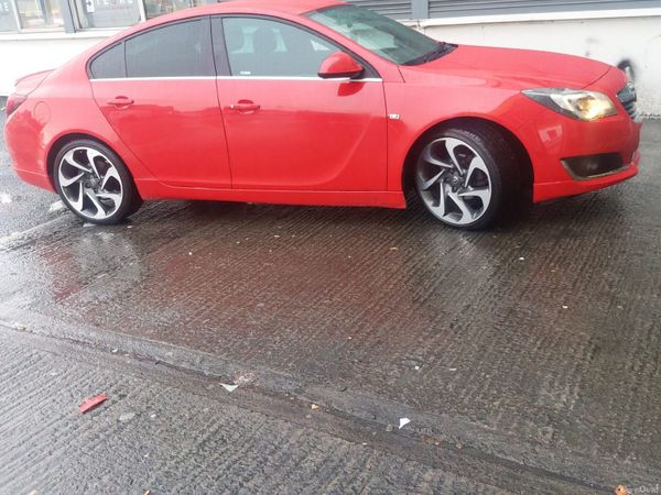 Opel Insignia Saloon, Diesel, 2016, Red