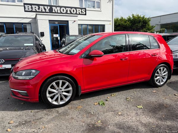 Volkswagen Golf Estate, Petrol, 2017, Red