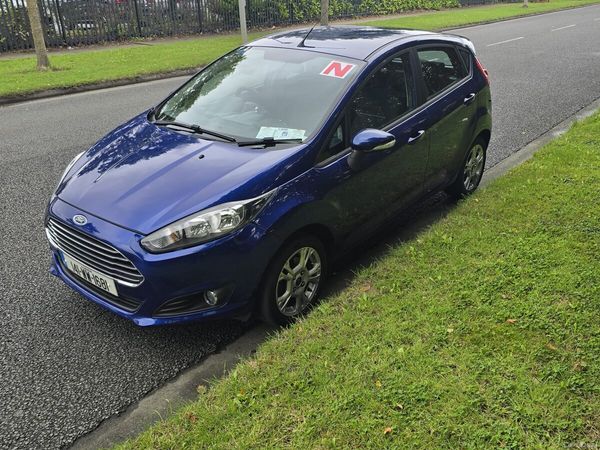Ford Fiesta Hatchback, Petrol, 2014, Blue