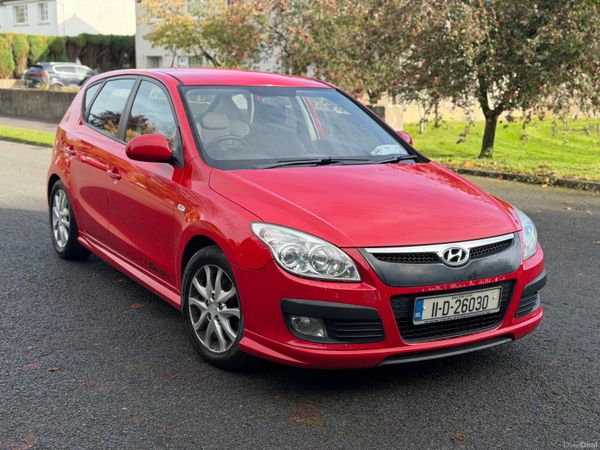 Hyundai i30 MPV, Diesel, 2011, Red
