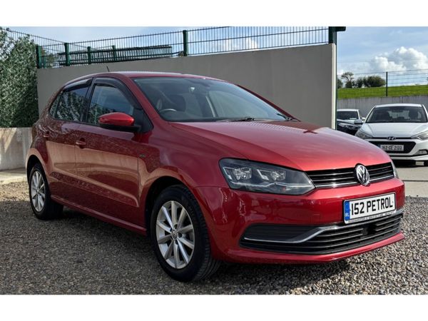 Volkswagen Polo Hatchback, Petrol, 2015, Red