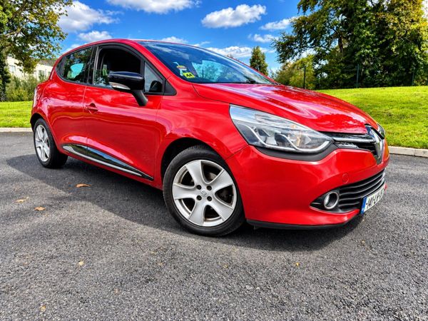Renault Clio Hatchback, Diesel, 2014, Red