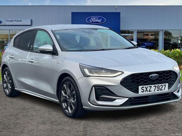 Ford Focus Hatchback, Petrol Hybrid, 2023, Silver