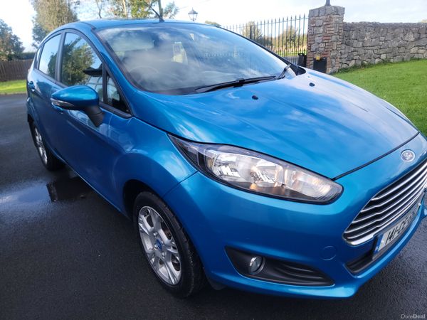 Ford Fiesta Hatchback, Petrol, 2014, Blue