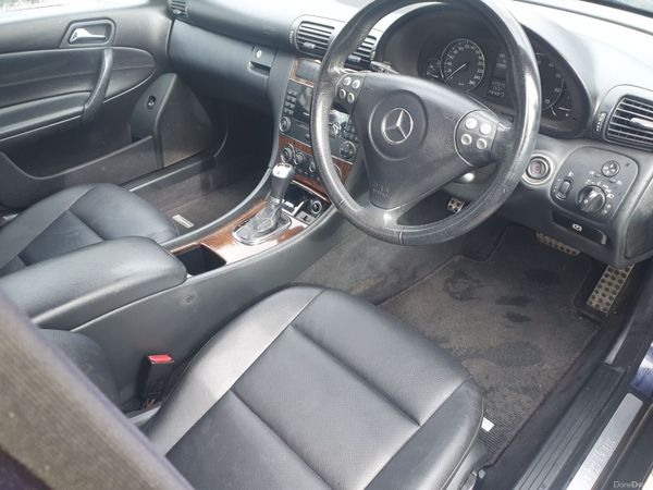 Mercedes-Benz C-Class Saloon, Petrol, 2007, Blue
