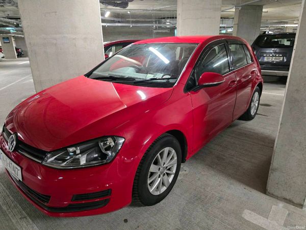 Volkswagen Golf Hatchback, Petrol, 2014, Red
