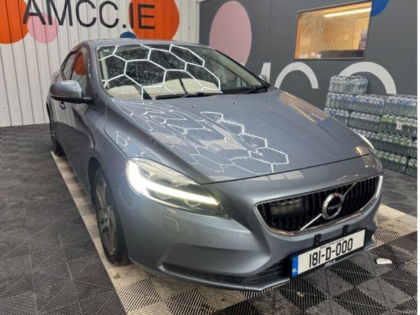 Volvo V40 Estate, Diesel, 2018, Grey