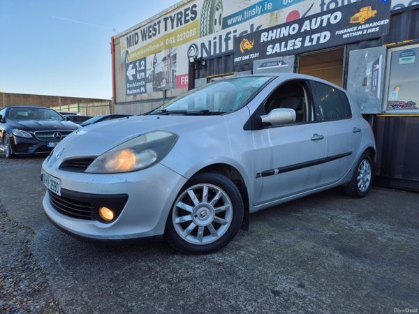 Renault Clio Hatchback, Petrol, 2008, Silver