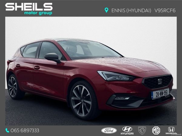 SEAT Leon Hatchback, Petrol Plug-in Hybrid, 2021, Red