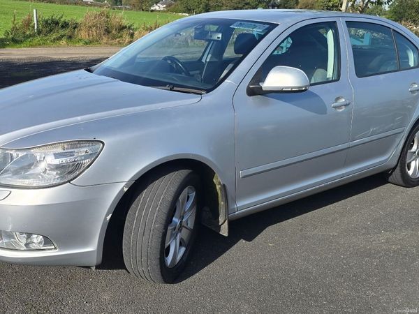 Skoda Octavia Hatchback, Diesel, 2011, Silver
