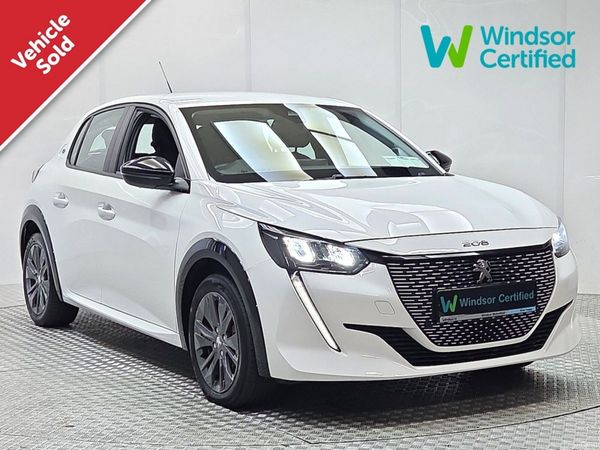 Peugeot 208 Hatchback, Electric, 2022, White