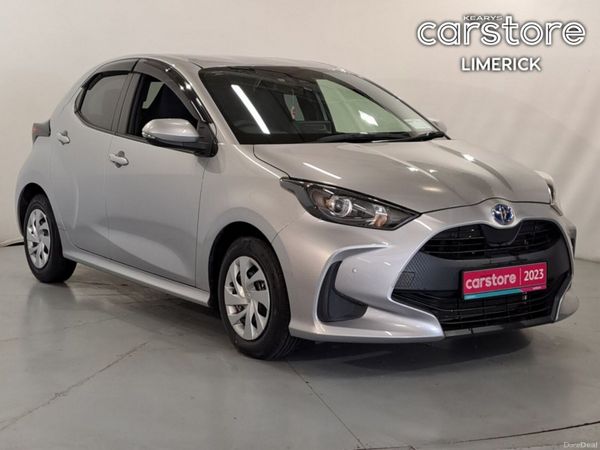 Toyota Yaris Hatchback, Petrol Hybrid, 2023, Silver