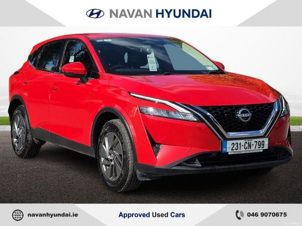 Nissan Qashqai MPV, Petrol Hybrid, 2023, Red