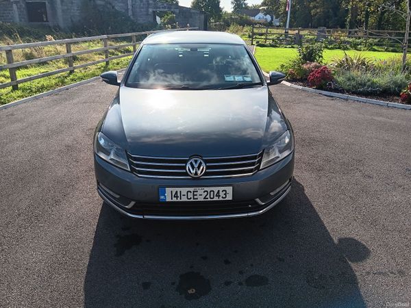 Volkswagen Passat Saloon, Diesel, 2014, Grey