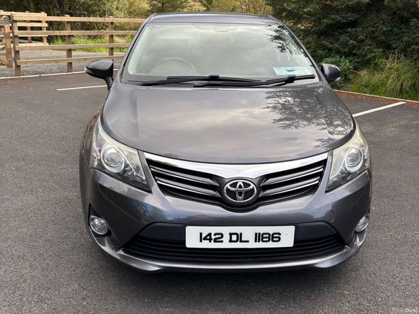 Toyota Avensis Saloon, Diesel, 2014, Grey
