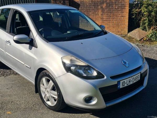 Renault Clio Hatchback, Petrol, 2010, Silver