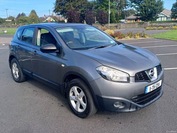 Nissan Qashqai Hatchback, Petrol, 2011, Grey