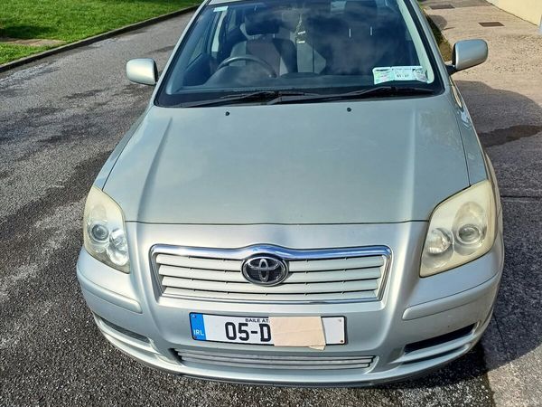 Toyota Avensis Saloon, Petrol, 2005, Green