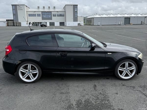 BMW 1-Series Hatchback, Diesel, 2008, Black
