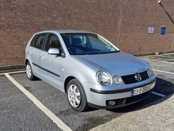Volkswagen Polo Hatchback, Petrol, 2003, Silver