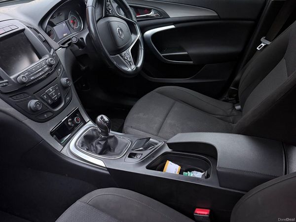 Opel Insignia Saloon, Diesel, 2014, Silver