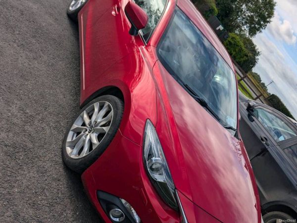 Mazda Mazda3 Saloon, Diesel, 2015, Red
